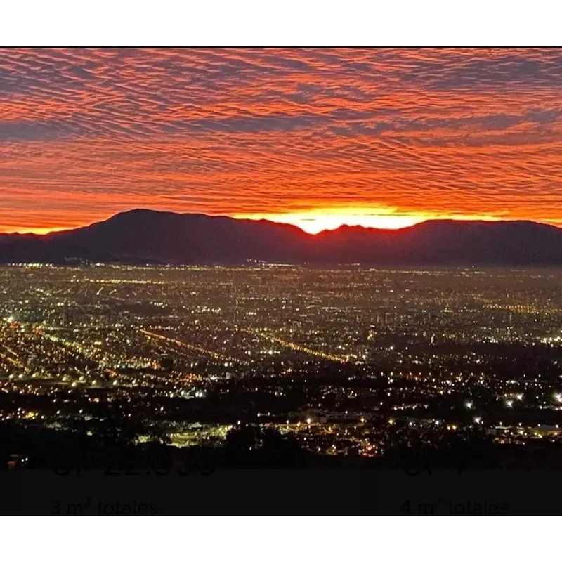 Gran Vista a la Ciudad y Cordillera